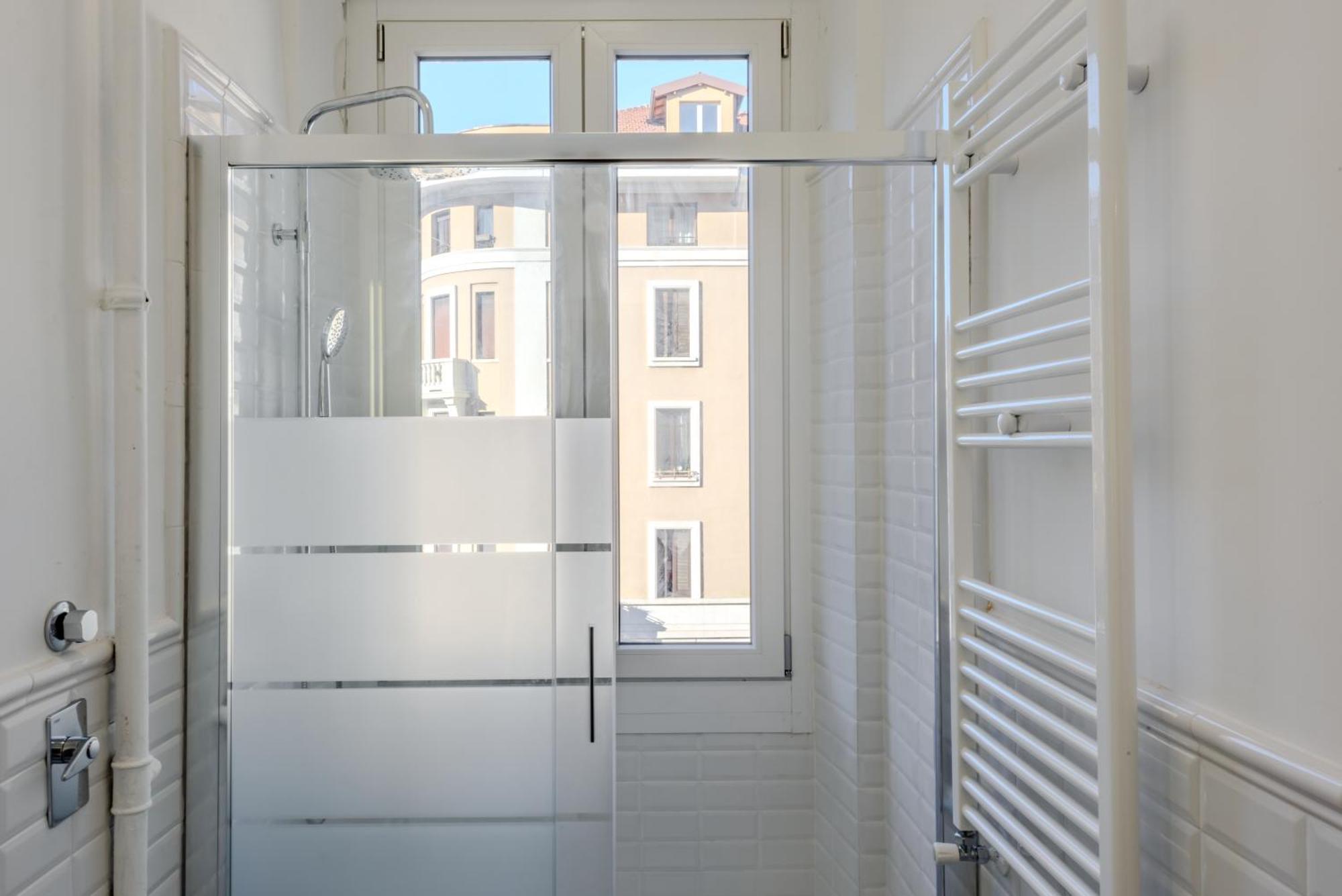 New And Functional Apartments Near The Metro Milan Exterior photo